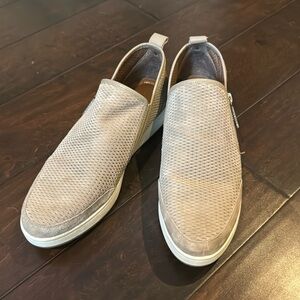 Donald Pliner zip sneakers